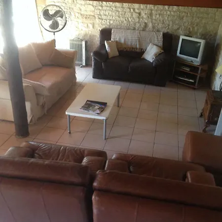 Hercules Holiday home Doeuil-sur-le-Mignon